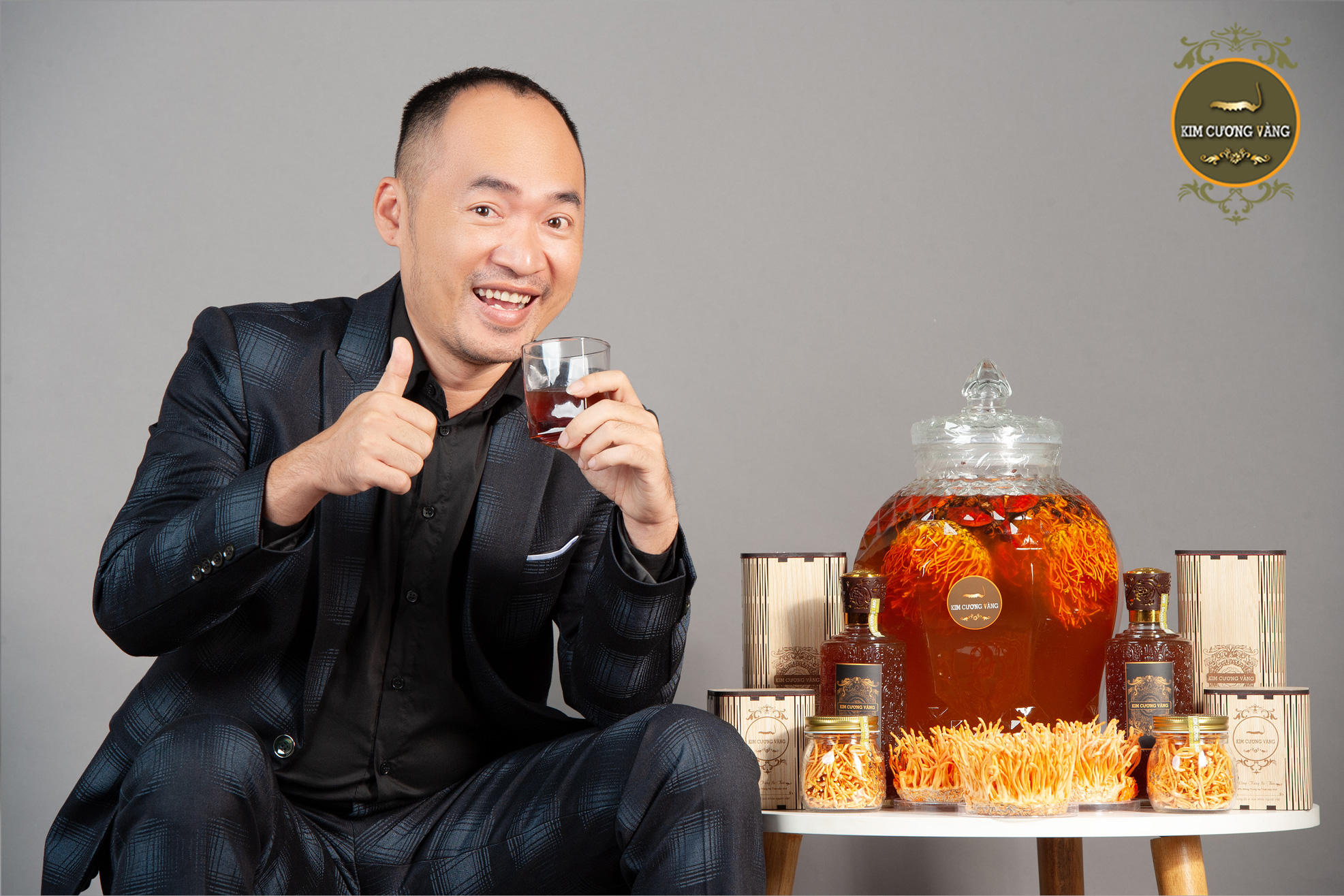 ruuo dông trùng hạ thảo tiến luật